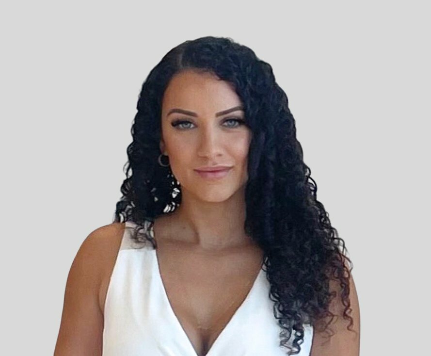 Sofia Ghodsi,  in Miami Beach, Cervera Real Estate