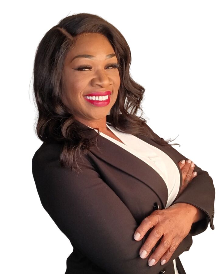 Melony Chaney,  in Saint Petersburg, Wolf's Crossing Realty