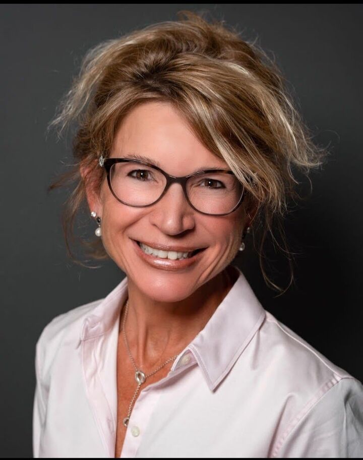 Christine W. Ross, Associate Real Estate Broker in Fernandina Beach, The Amelia Group