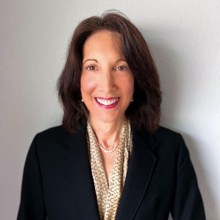 Maria Thompson, Real Estate Salesperson in Orlando, Carioti