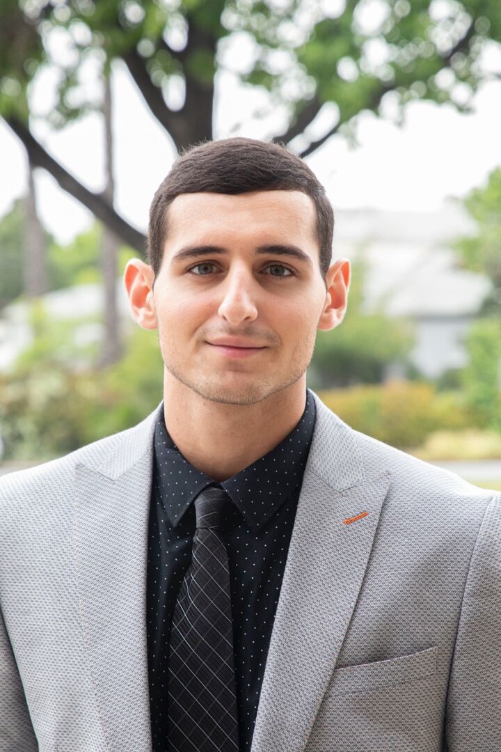 Hovanes Keshishyan, Real Estate Salesperson in Glendale, Hallmark Realty