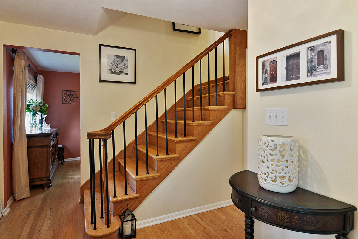 Property Photo: Foyer, living room, dining room, kitchen 3414 42nd Ave W  WA 98199 