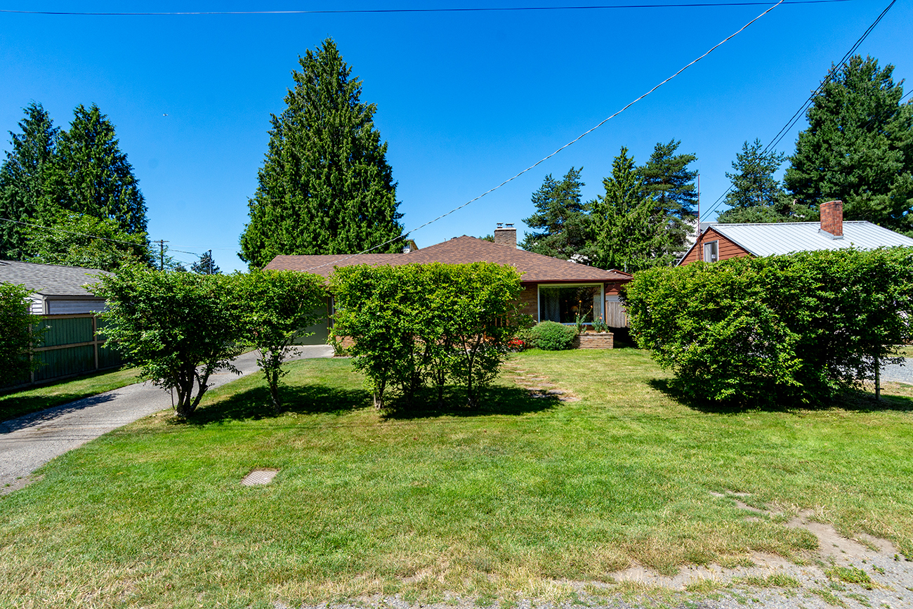 Property Photo: Exterior 12723 Phinney Ave N  WA 98133 