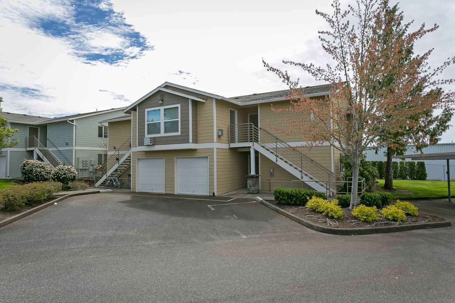 Property Photo: 15066 NW Central Dr 1404 OR 97229