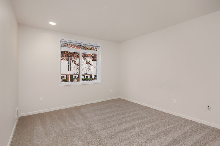 Property Photo:  102 State St S W212  WA 98033 