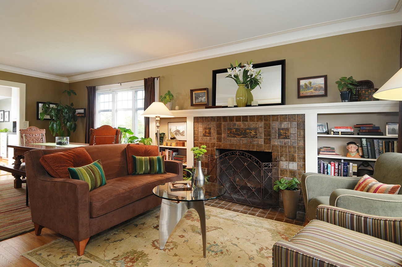 Property Photo: Living & dining room 16 Fulton St  WA 98109 