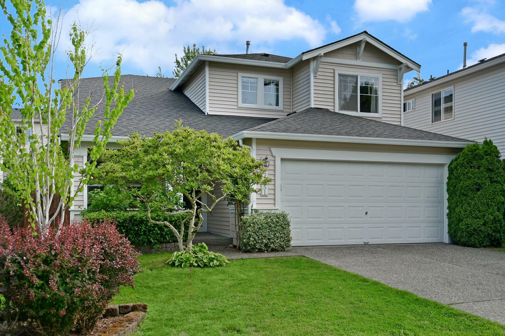 Property Photo:  24251 SE 9th Street  WA 98075 