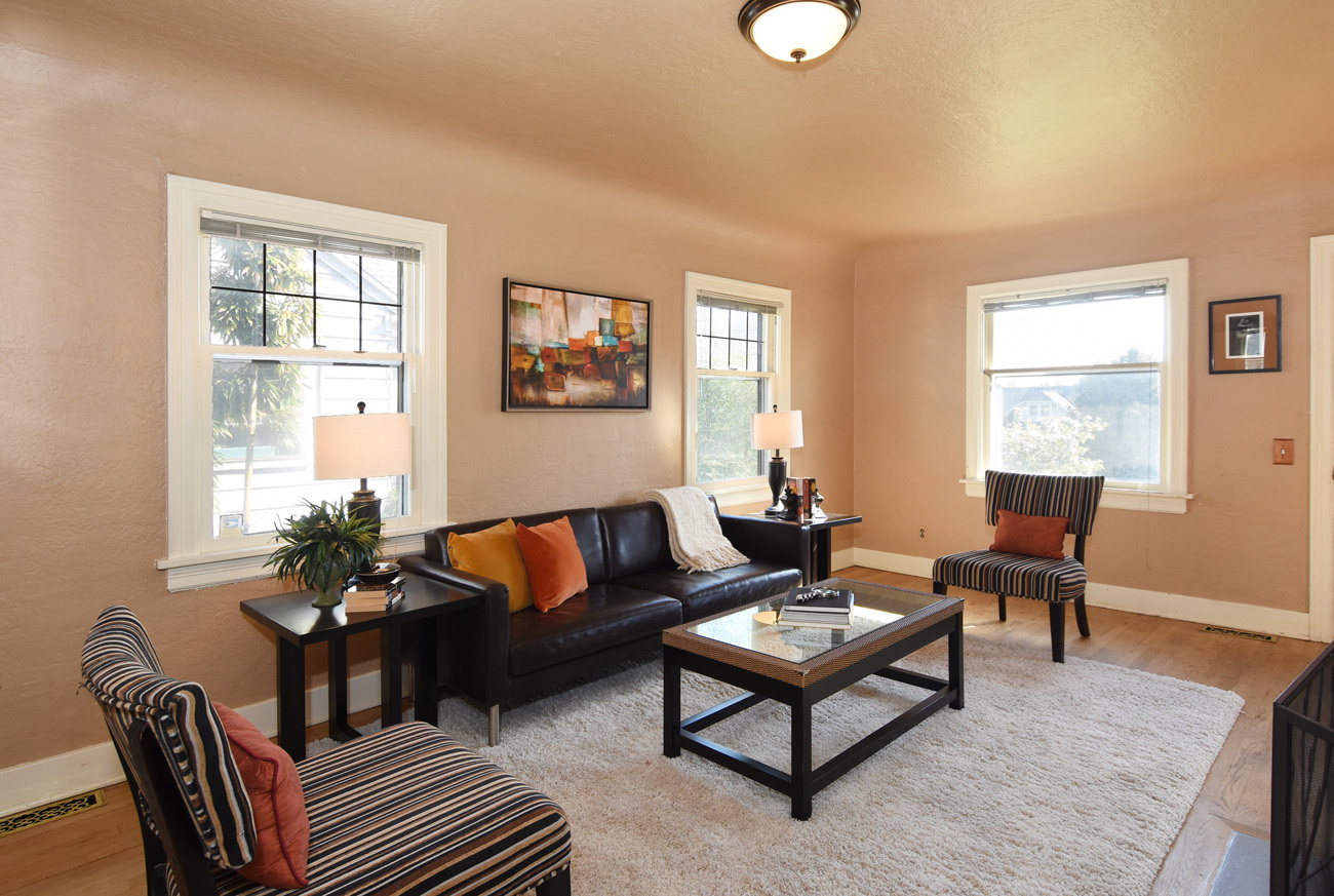 Property Photo: Living room 9015 8th Ave NW  WA 98117 