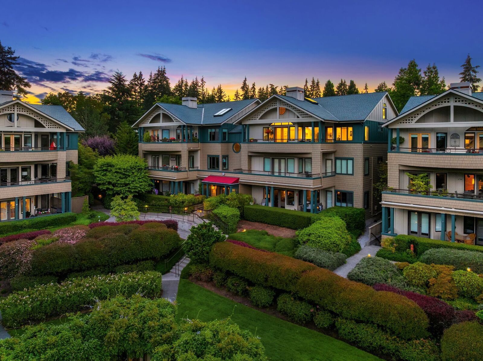 Property Photo: 450 Wood Ave SW Unit 3B 450 Wood Avenue SW 3B WA 98110