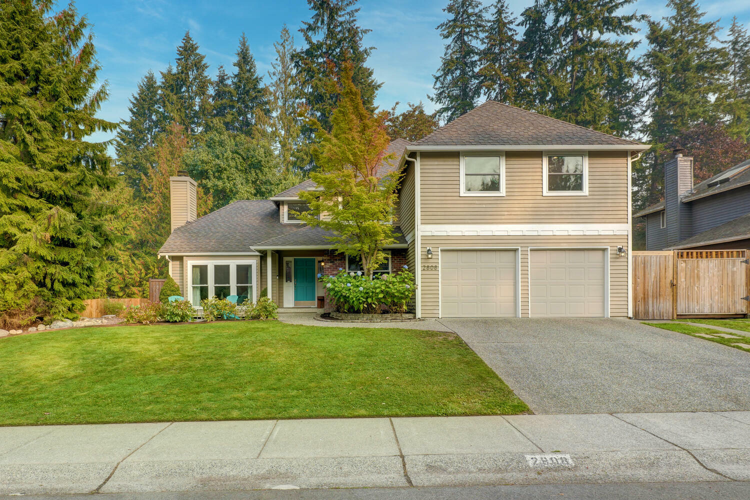 Property Photo:  2808 217th Avenue SE  WA 98075 