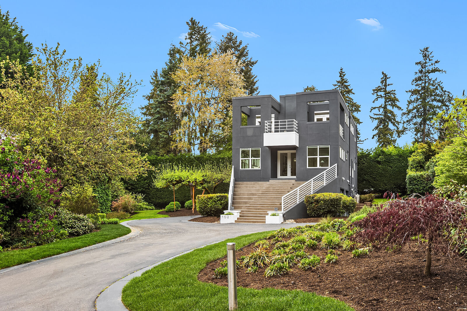 Property Photo:  1023  14th Place W  WA 98033 