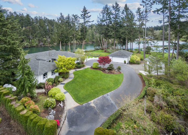 Home for sale in Fox Island 1275 Kamus Dr, Fox Island, WA 98333