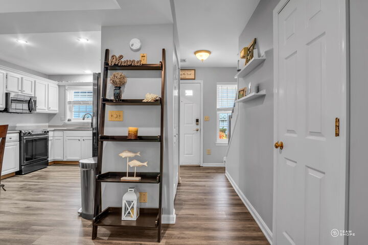 Property Photo:  610 Cambridge Court  PA 17078 