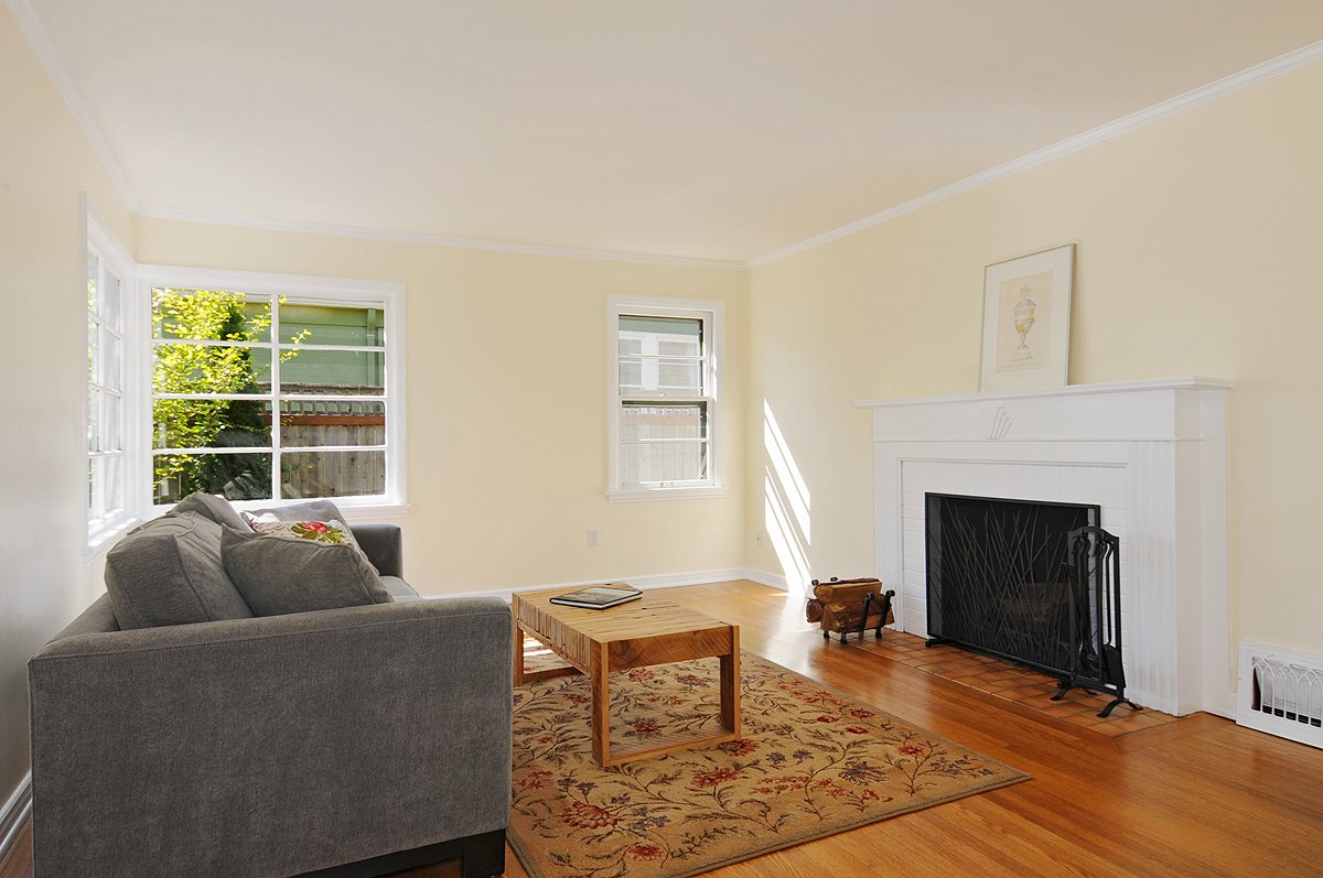 Property Photo: Living room 3229 27th Ave W  WA 98199 