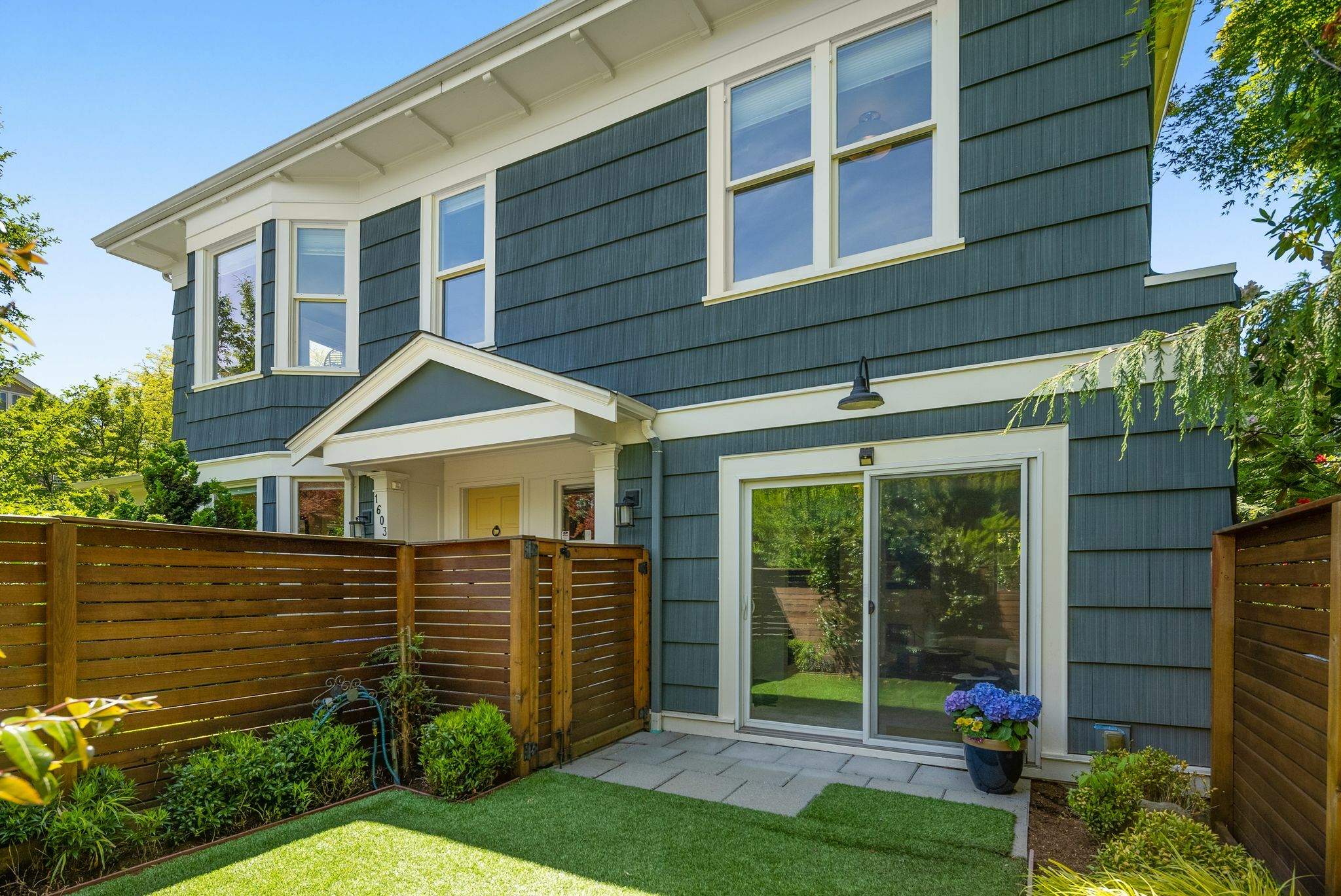 Property Photo: 1603 7th Avenue W WA 98119