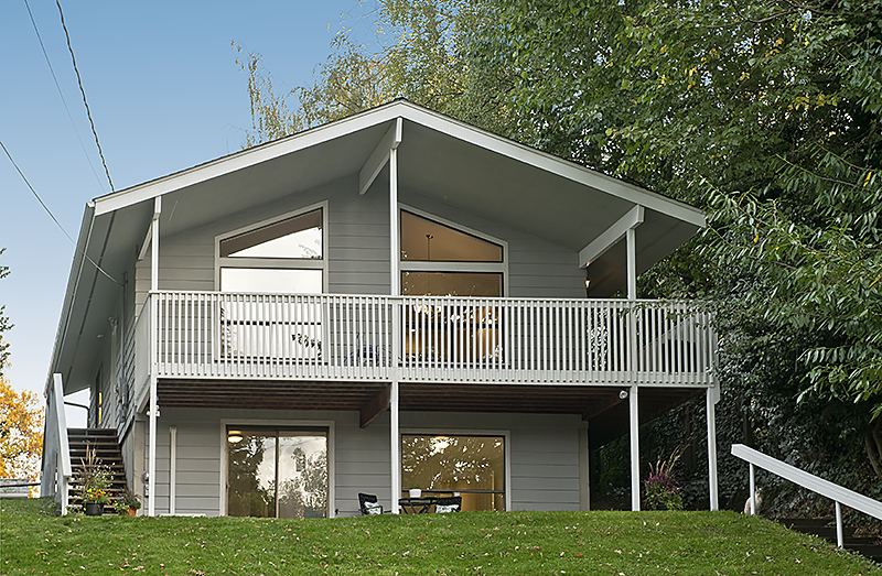 Property Photo: 1920 42nd Ave SW WA 98116