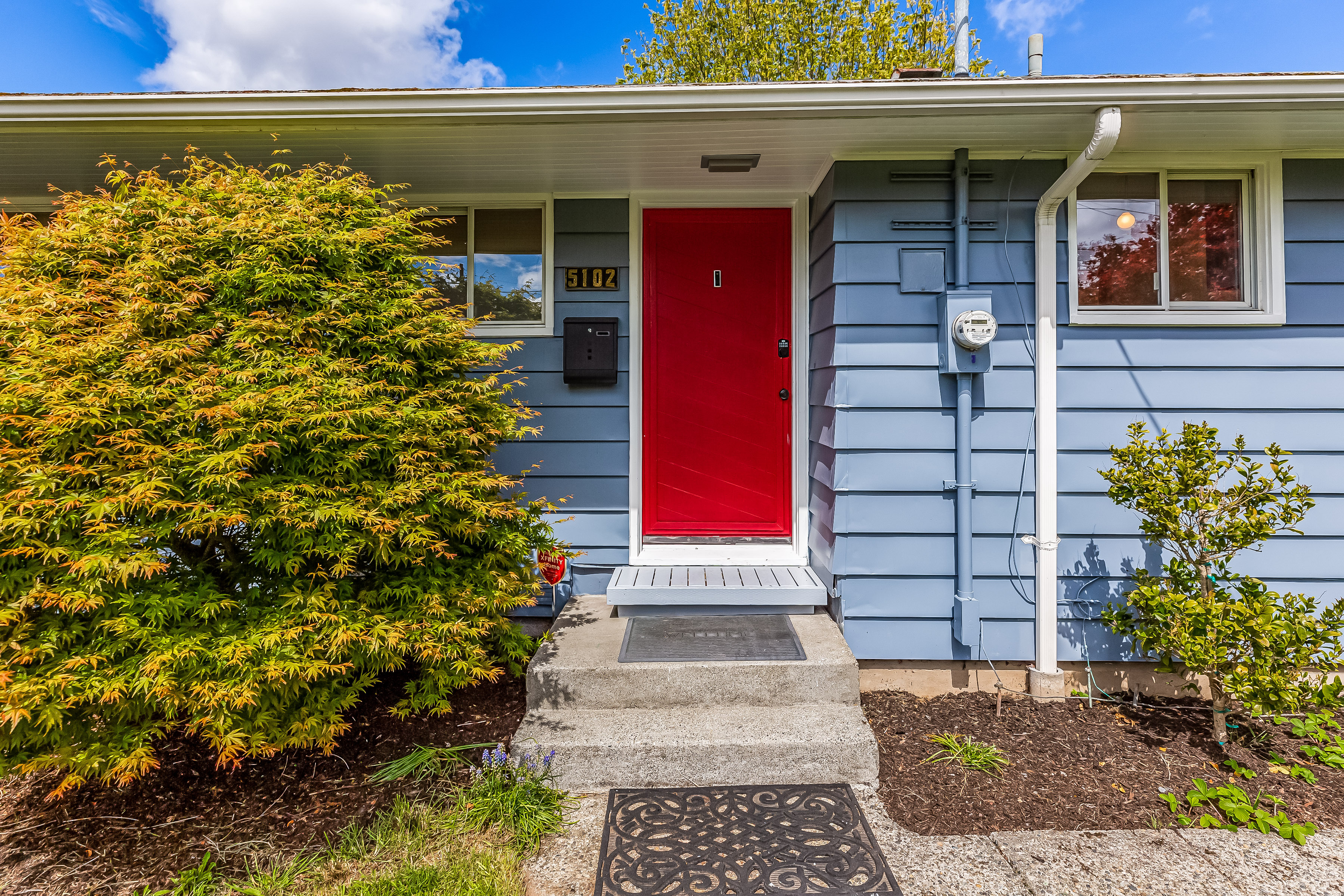 Property Photo: 5102 S Raymond St 5102 S Raymond Street  WA 98118 