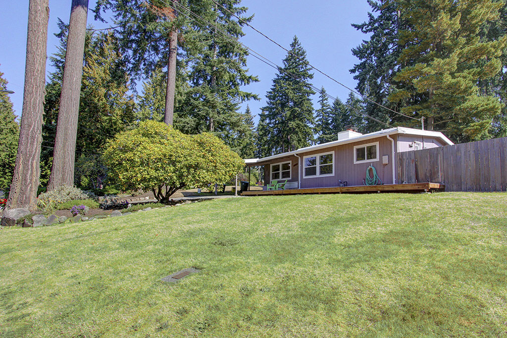 Property Photo: 24221 101st Avenue W WA 98020