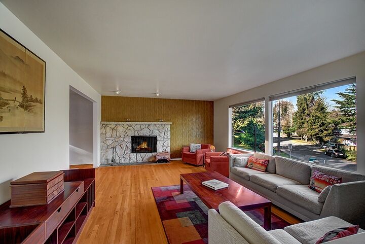 Property Photo: Bright living room 819 S 105th Street WA 98168