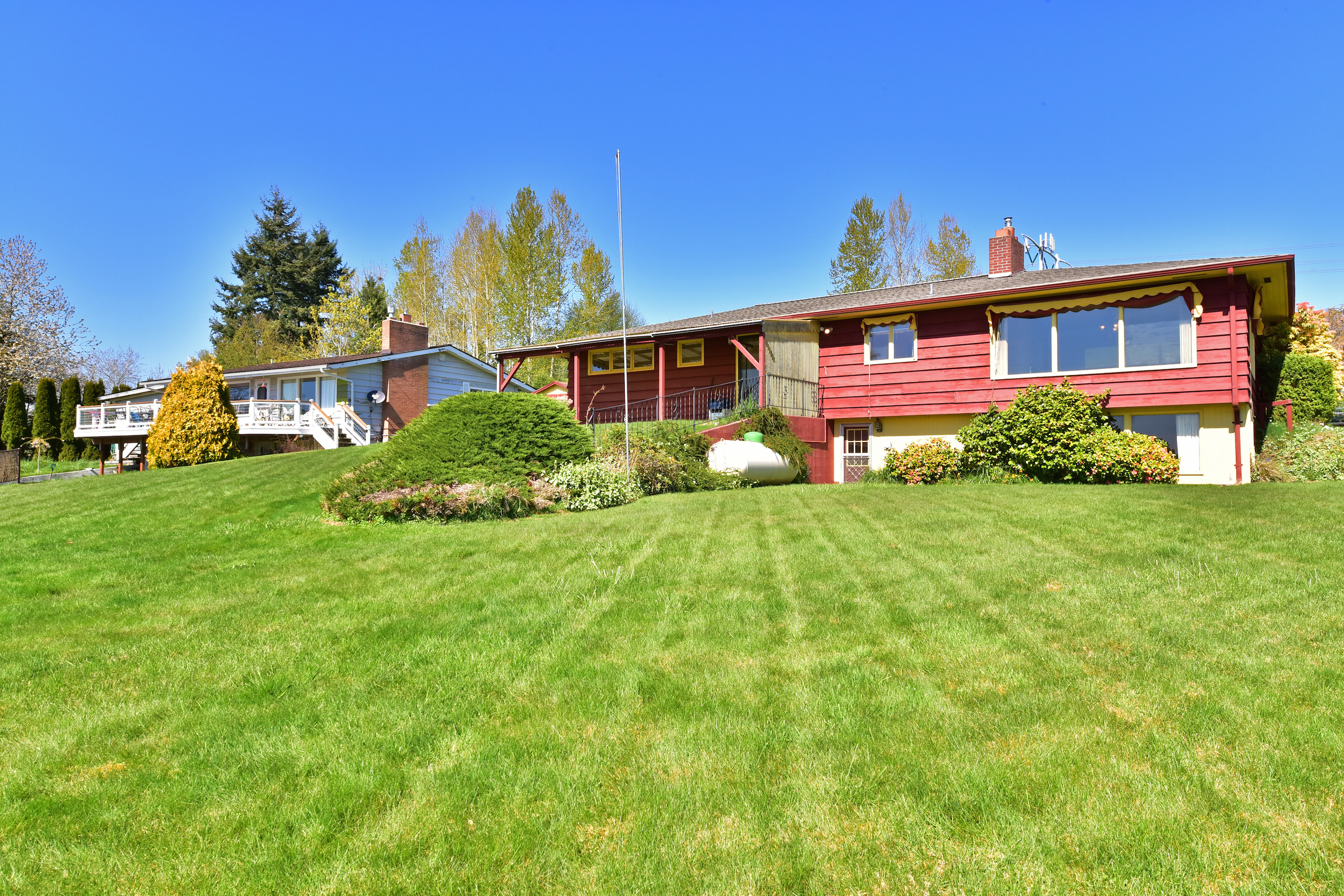 Property Photo: 9723 Lincoln Lane WA 98230