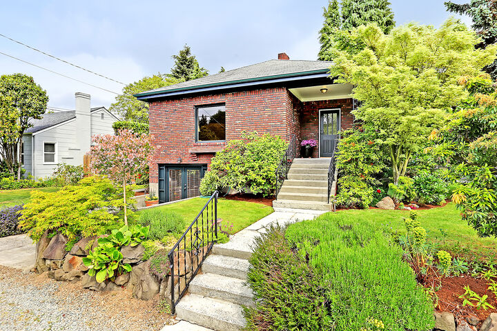 8520 31st Ave NW  Seattle WA 98117 photo