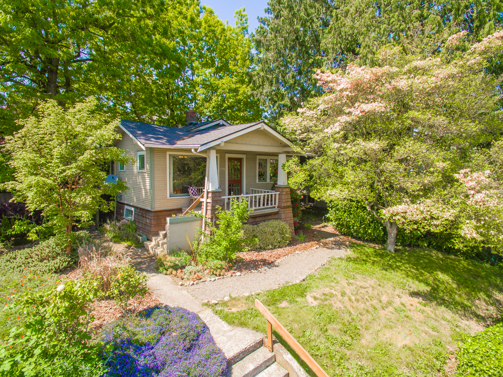 Property Photo:  4837 40th Ave SW  WA 98116 