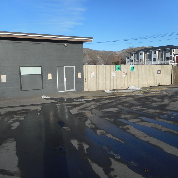 Photo de la propriété:  2710 Tranquille Road  BC V2B 7Y2 