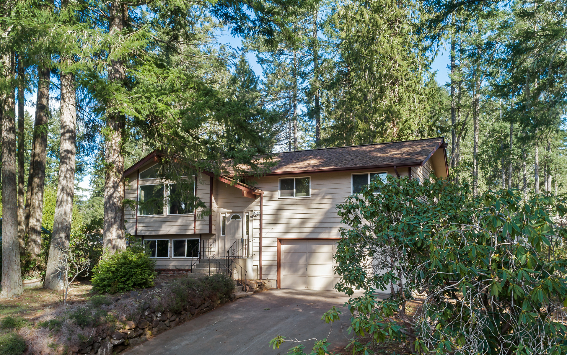 Property Photo:  161 E Lakeshore Dr  WA 98524 