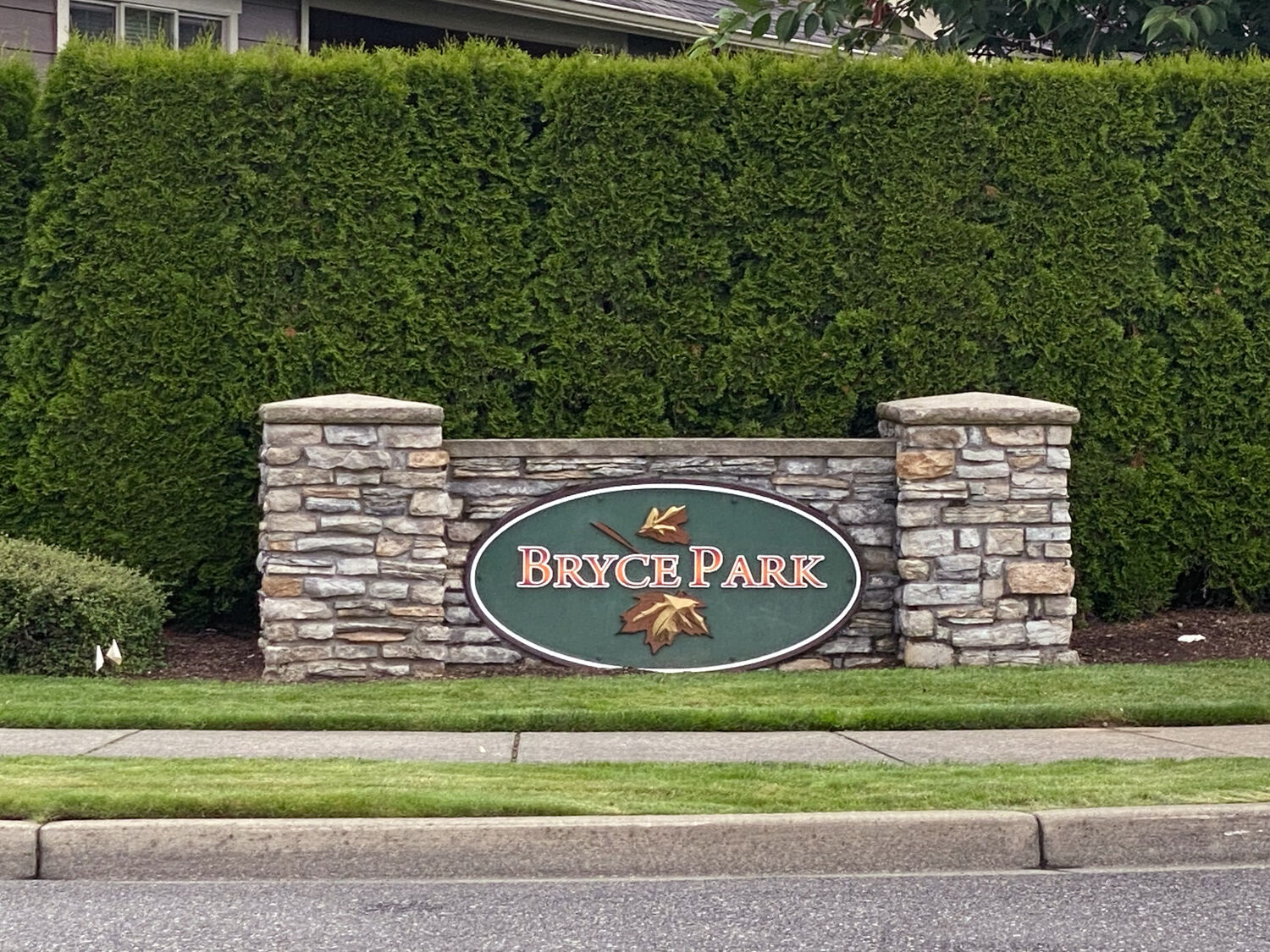 Property Photo: 1526 Bryce Park Loop WA 98264