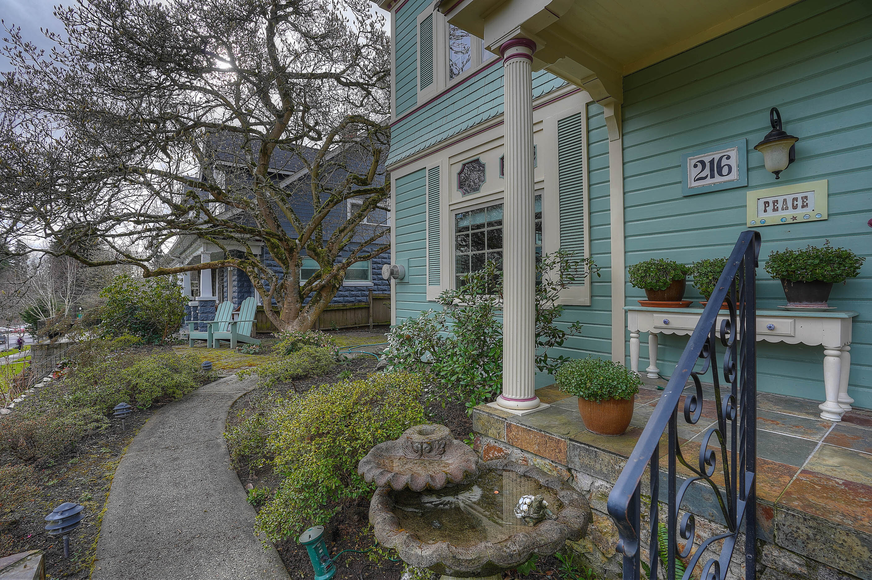Property Photo: 216 N Yakima Ave. WA 98403