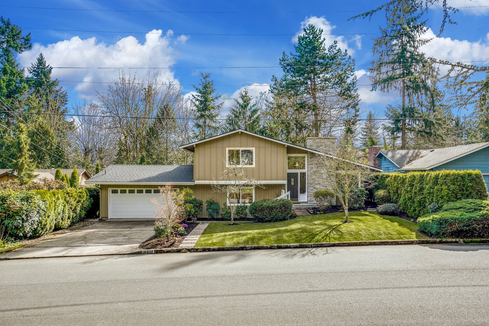 Property Photo: 16237 SE 31st Street WA 98008