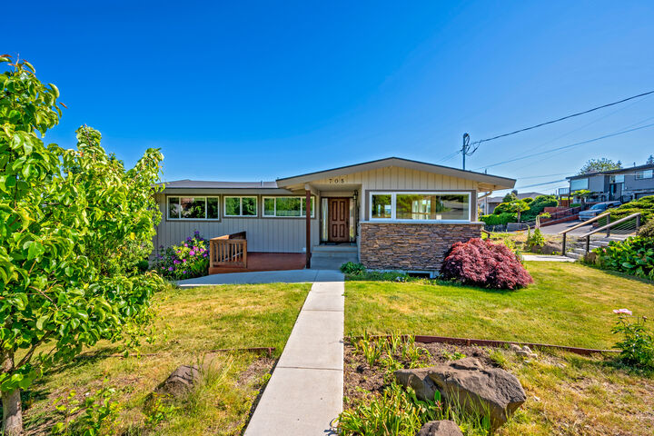 Property Photo: Exterior 705 S 209th Street  WA 98198 