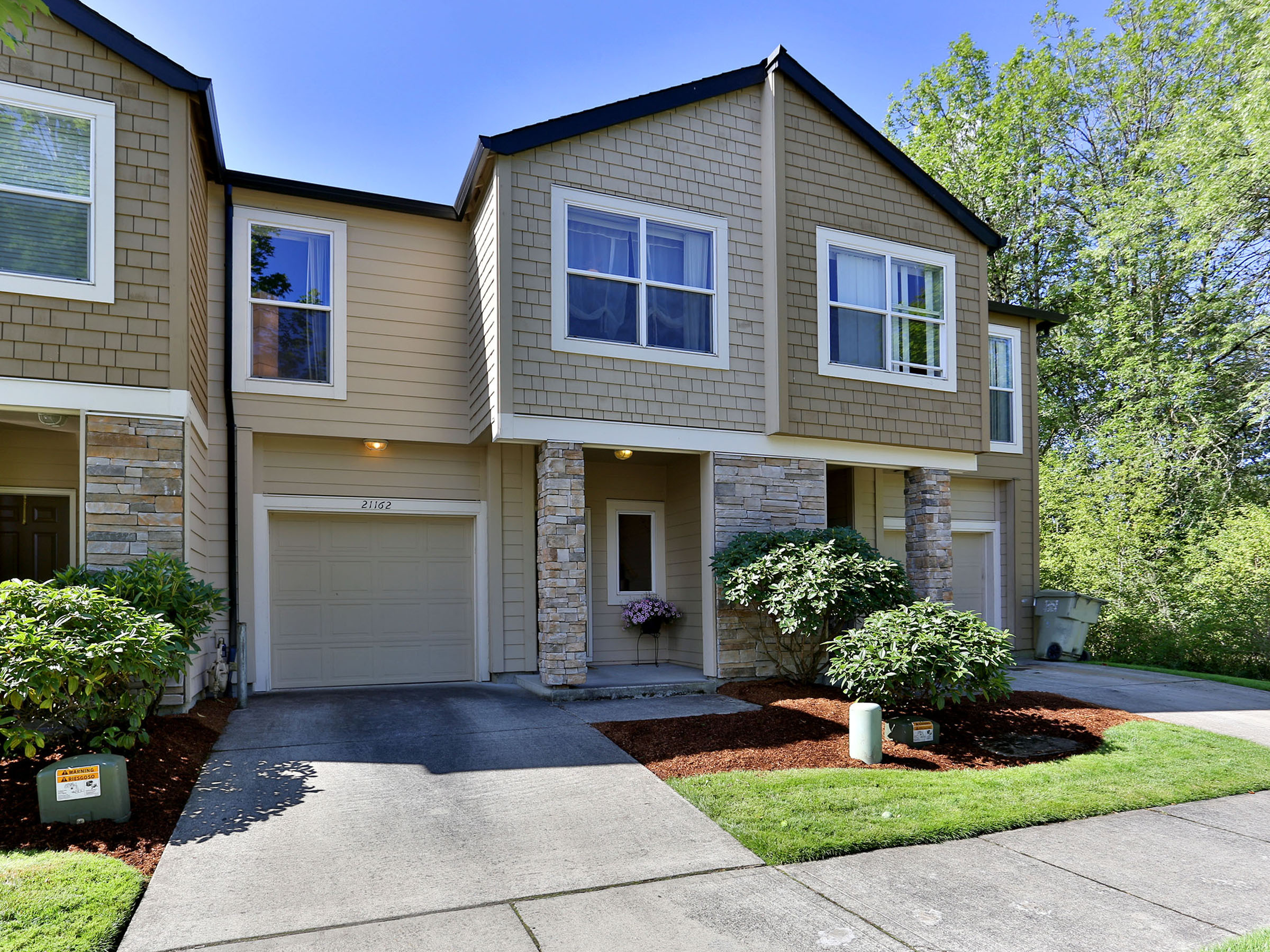 Property Photo: 21162 NW Sydney St OR 97006