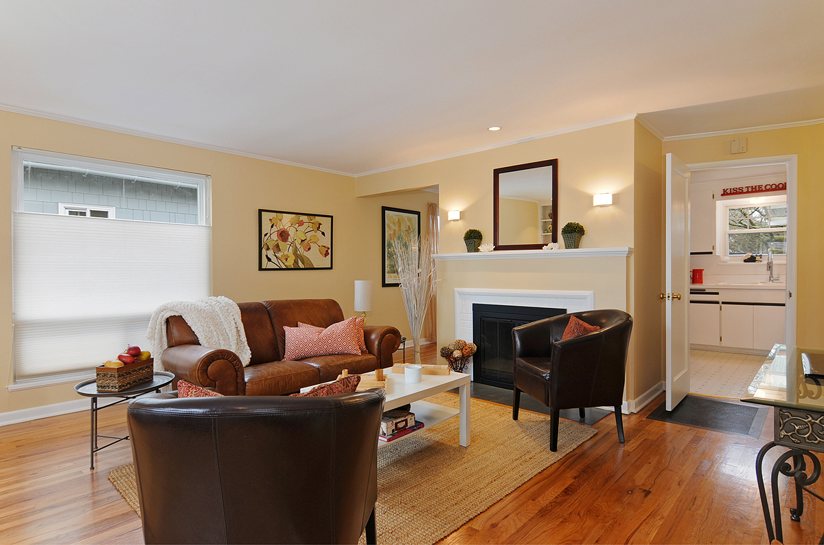 Property Photo: Living room, dining room, kitchen 1206 NE 92nd St  WA 98115 