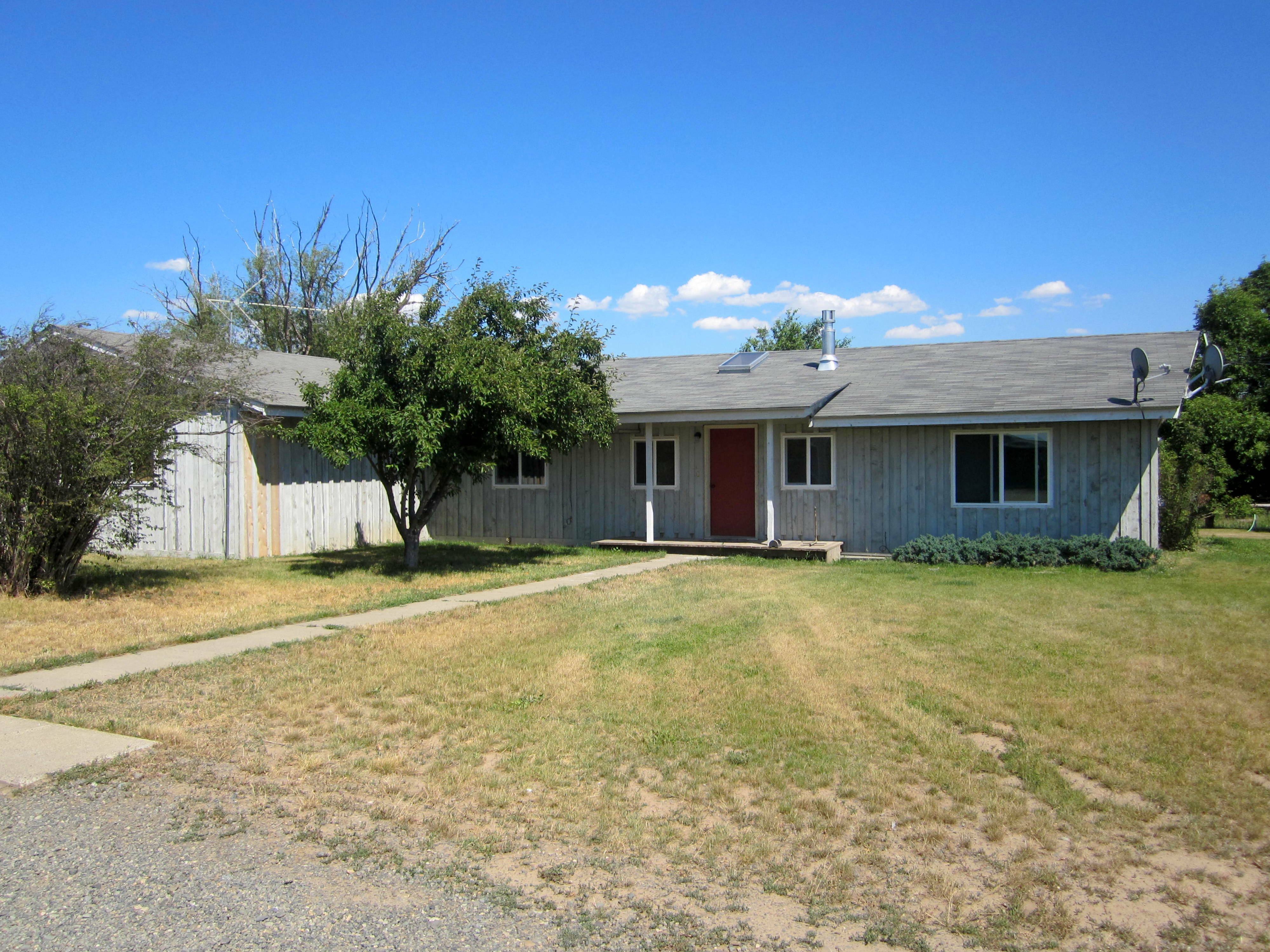 Property Photo:  4101 Hungry Junction Rd  WA 98926 