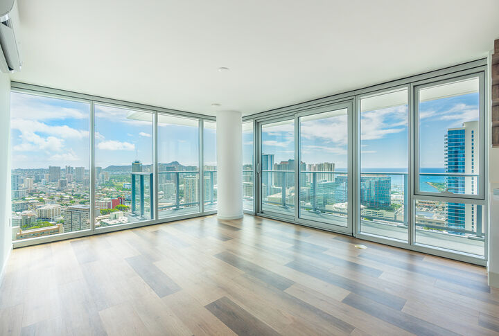 Property Photo:  1500 Rycroft Street 3419R  HI 96814 