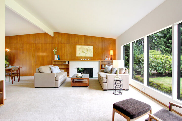 Property Photo: Living room 4320 91st Ave SE WA 98040