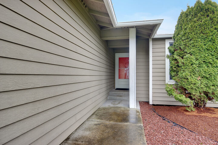Property Photo: 11134 171st St E WA 98374