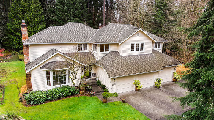 19820  164th Avenue NE  Woodinville WA 98072 photo