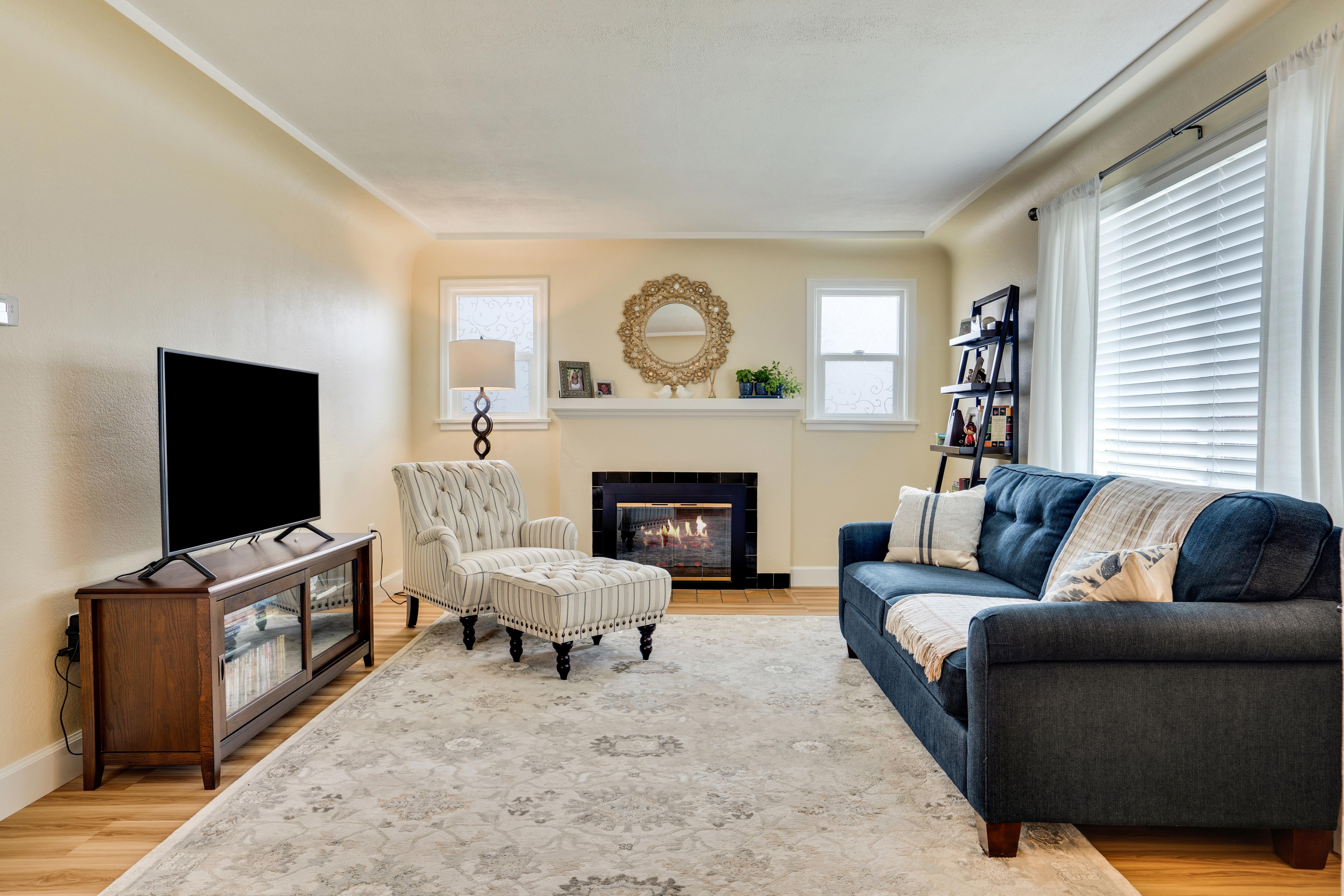 Property Photo: 1733 S Prospect Street WA 98405
