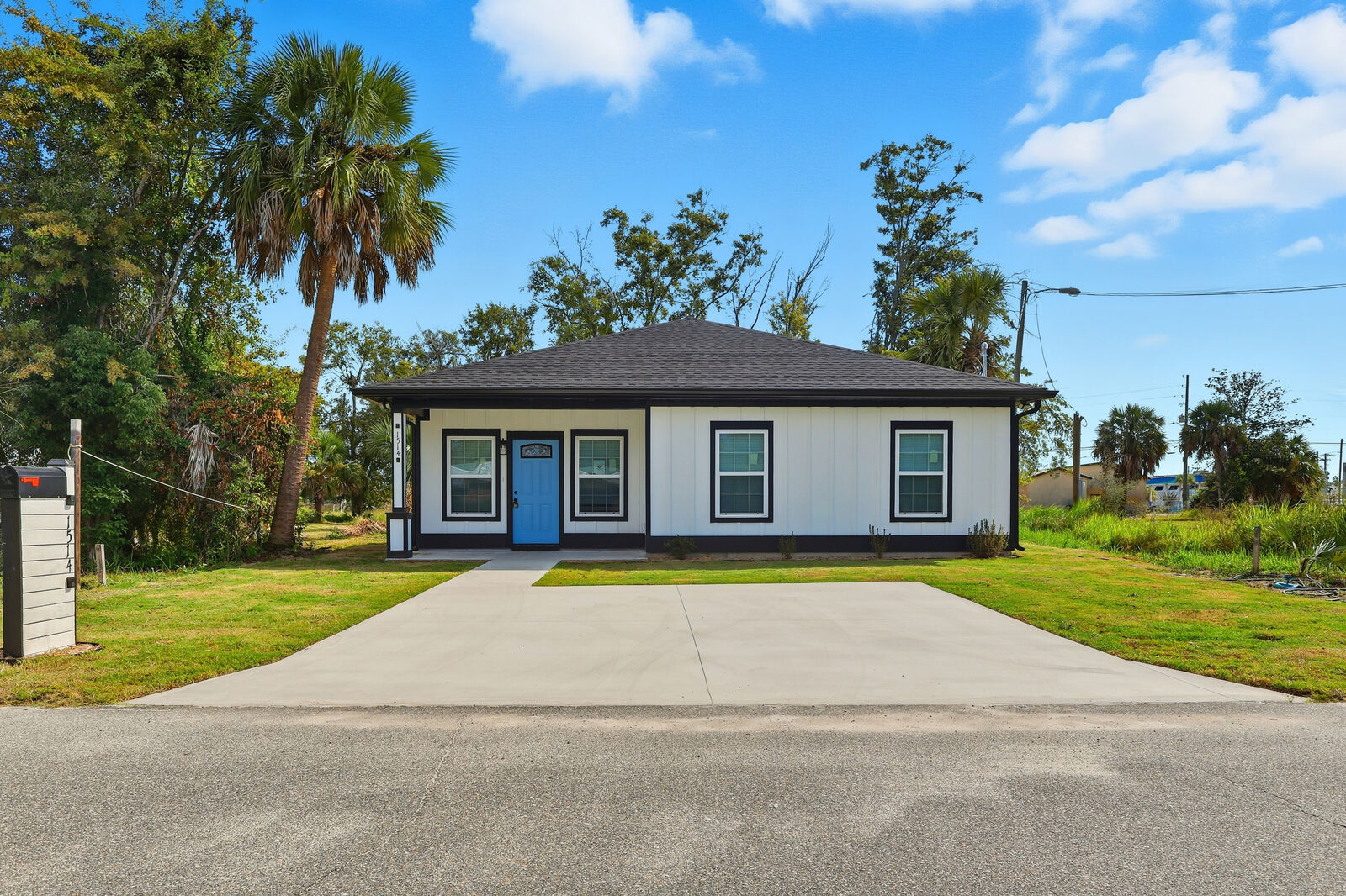 Property Photo: 1514 Louisiana Avenue FL 32405