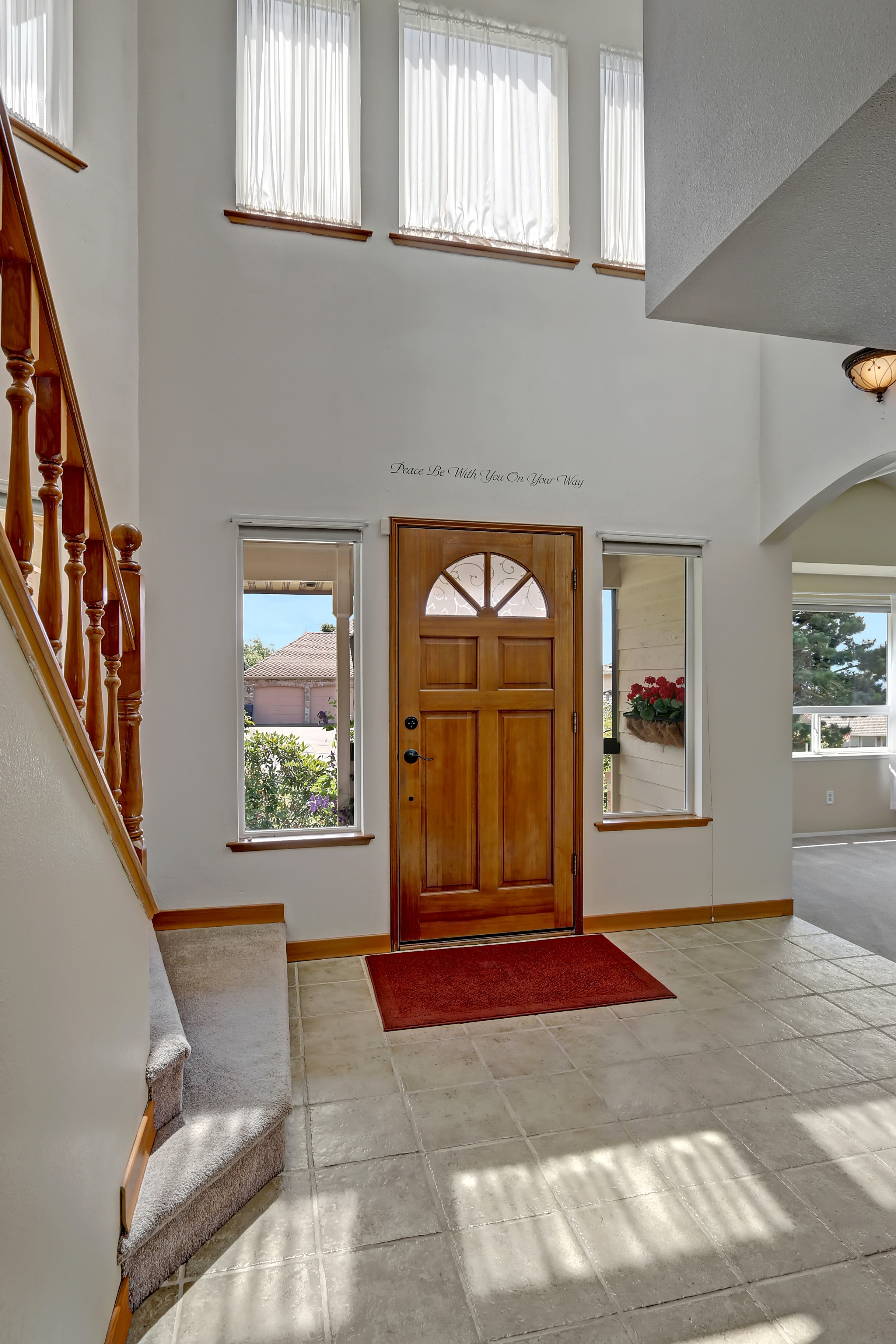 Property Photo: Foyer 7517 76th Place NE  WA 98270 