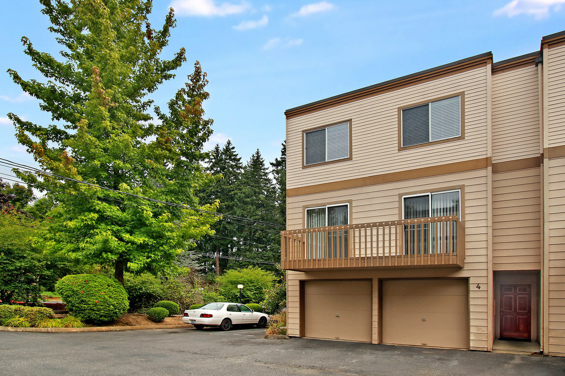 Property Photo:  16820 6th Ave W A4  WA 98037 