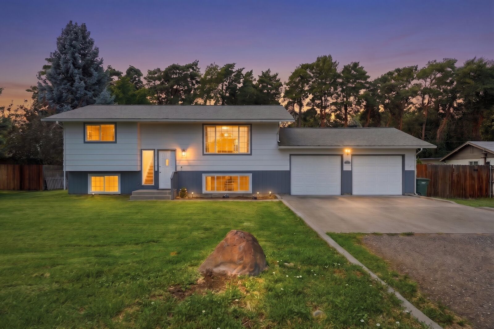 Property Photo:  4112 S Auburn St  WA 99337 