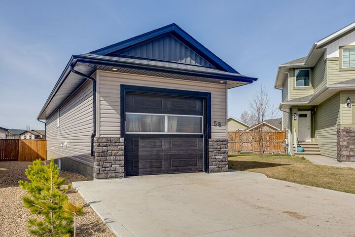 Property Photo:  58 Ranchers Close  AB T4L 0B2 