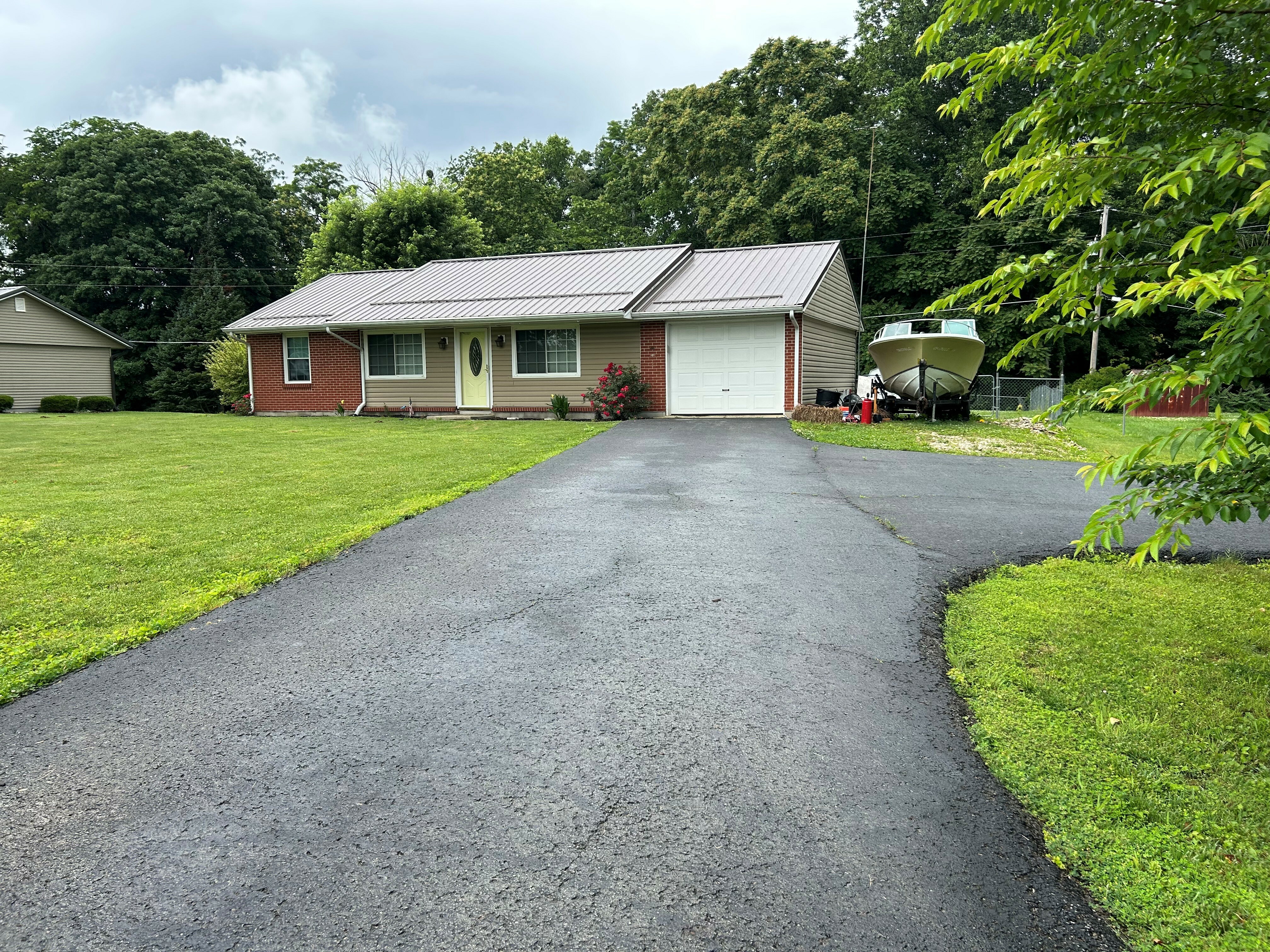 5855 Ivy Hill Road  Liberty Twp OH 45133 photo