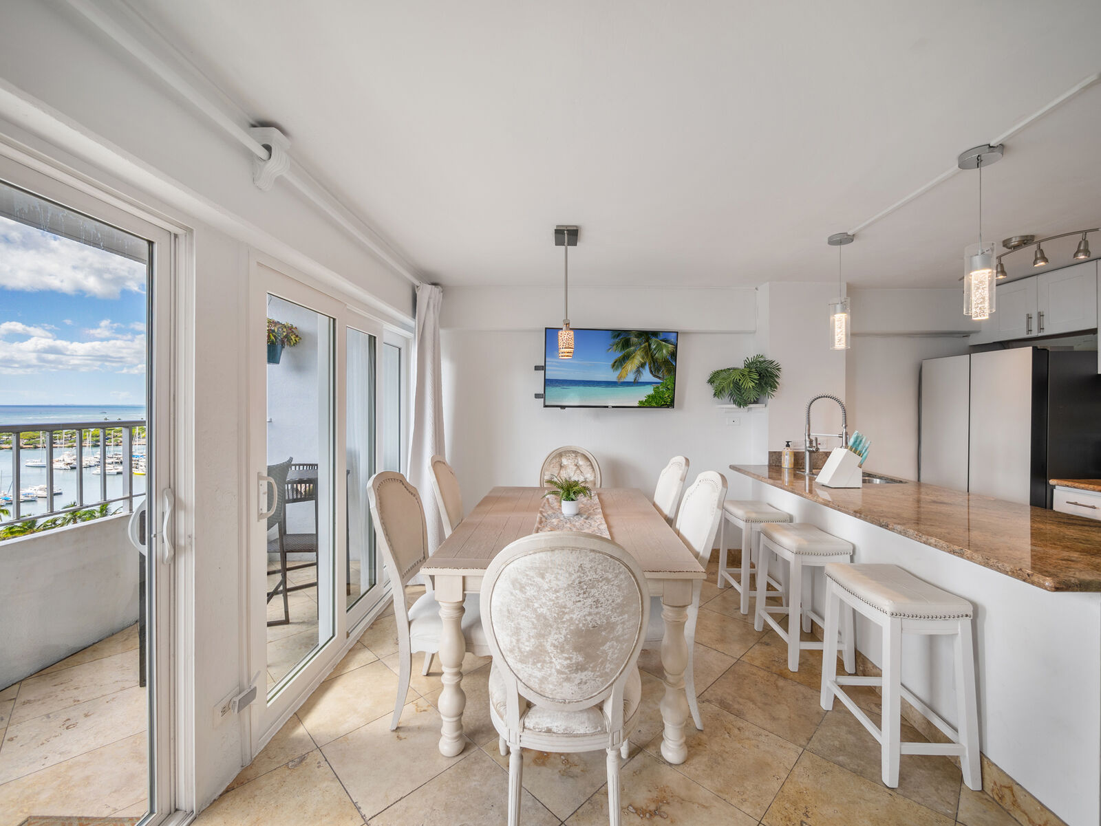 Property Photo:  1690 Ala Moana Boulevard 1401  HI 96815 