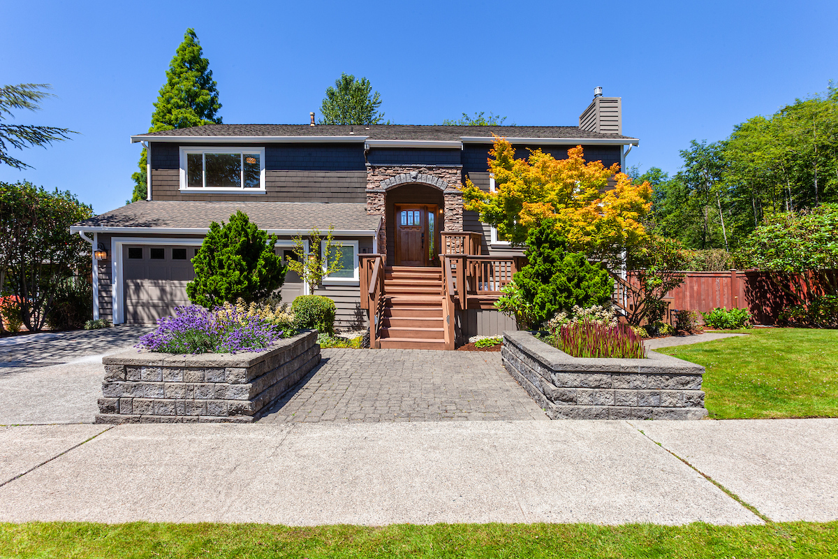 Property Photo: Scenic Luxury 856 9th Ave S  WA 98033 