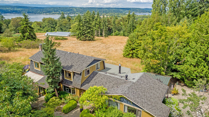 7112 SW 248th St  Vashon WA 98070 photo