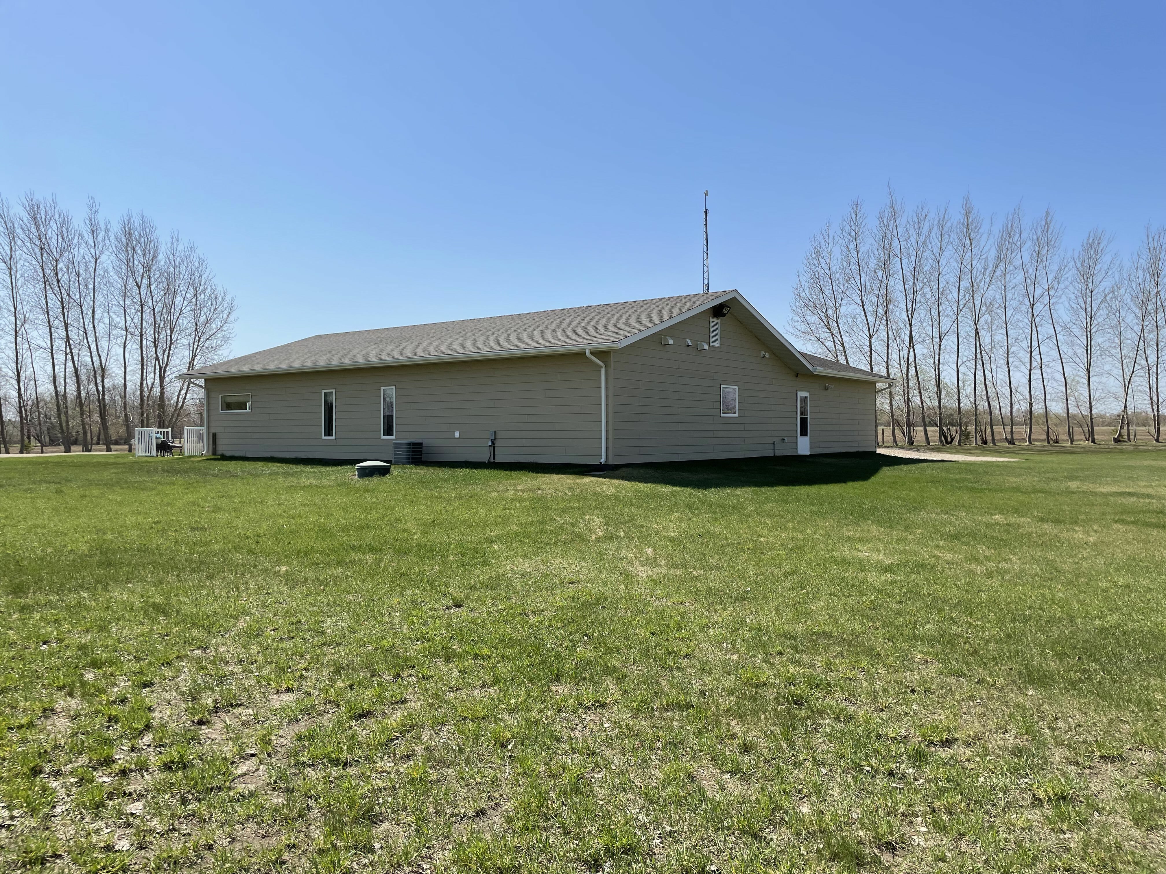 Photo de la propriété: 83074 Road 83W MB R0J 1H0